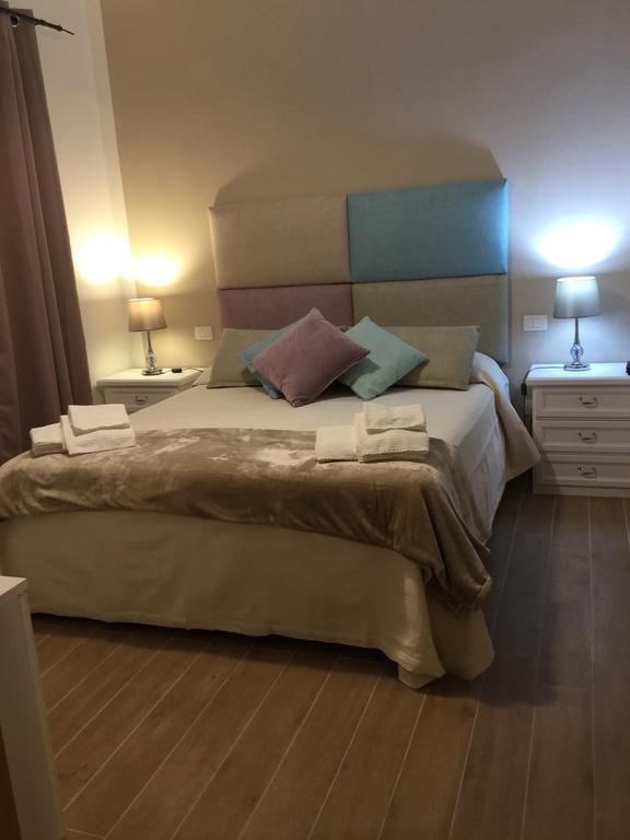 Il Giardino Di Daniela Bed & Breakfast San Teodoro  Exterior foto